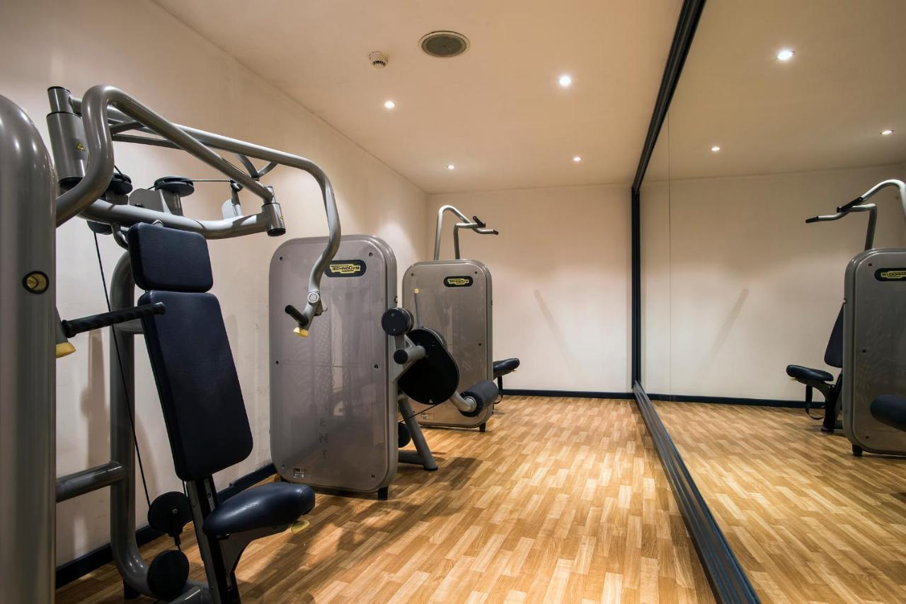 Flyon Hotel & Conference Center Bolonia Zewnętrze zdjęcie Gym equipment